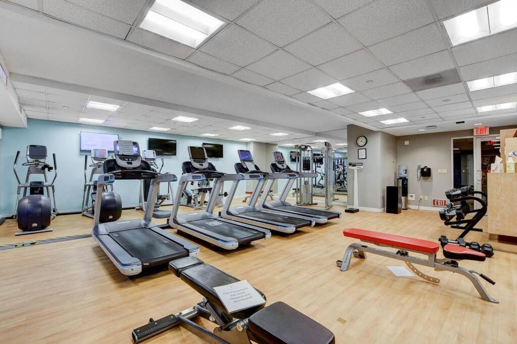 Ultimate Las Vegas Getaway One Bedroom Suite With Balcony, Kitchen, Gym, Pool & Free Parking Exteriör bild